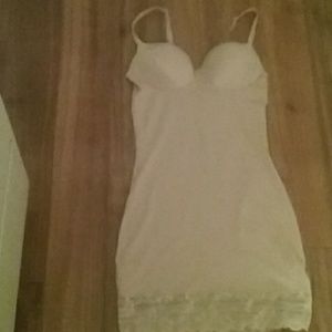 Spanx Assets Red Hot Label Slip size M